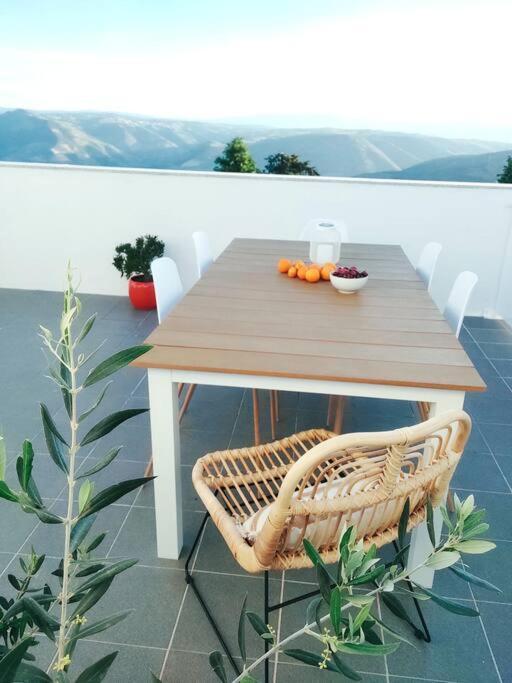 Douro Valley Terrace Apartments อาร์มามาร์ ภายนอก รูปภาพ